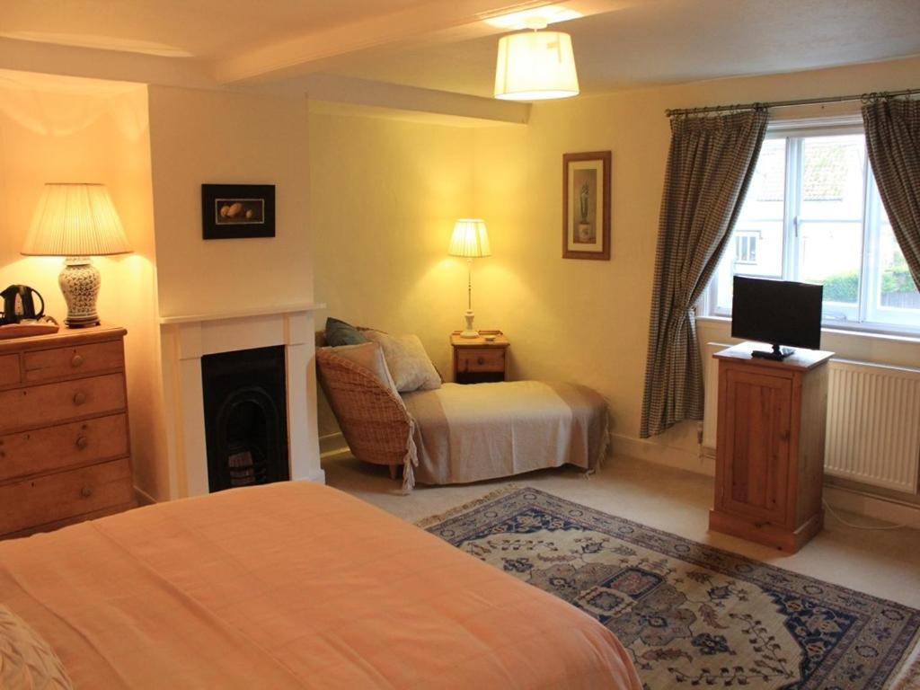 Kennett Church Farmhouse B & B الغرفة الصورة